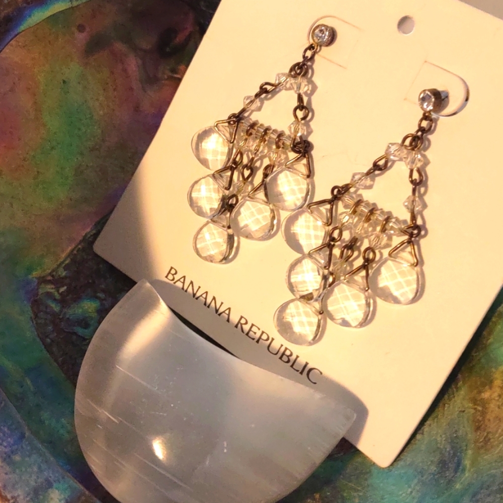 Anna Republic clear crystal chandelier earring
